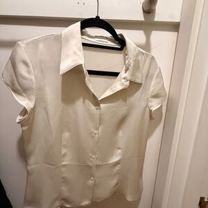 Aritzia Babaton Elegant Cream Women's Blouse Size Medium